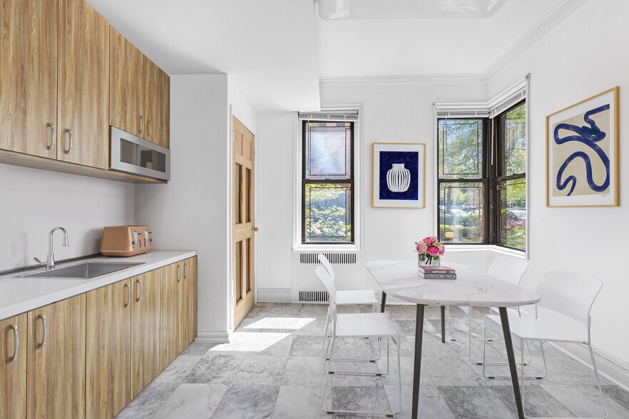 More Photos Of 20 Plaza St E, Brooklyn Apartments For Sale