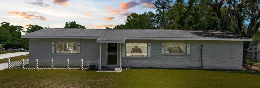 More Photos Of 1340 Howell Ave, Brooksville Office For Sale