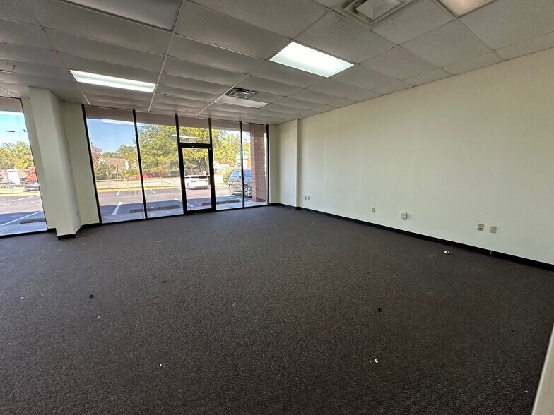 More Photos Of 2070 Sugarloaf Pky, Lawrenceville Unknown For Lease