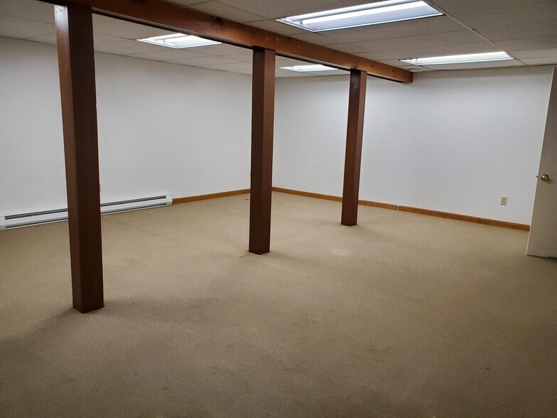More Photos Of 8 Nells Way, Orleans Office For Lease