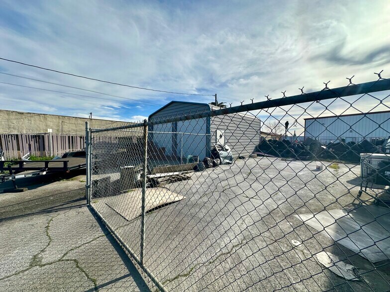 More Photos Of 1450 W Main St, Merced Auto Repair For Sale
