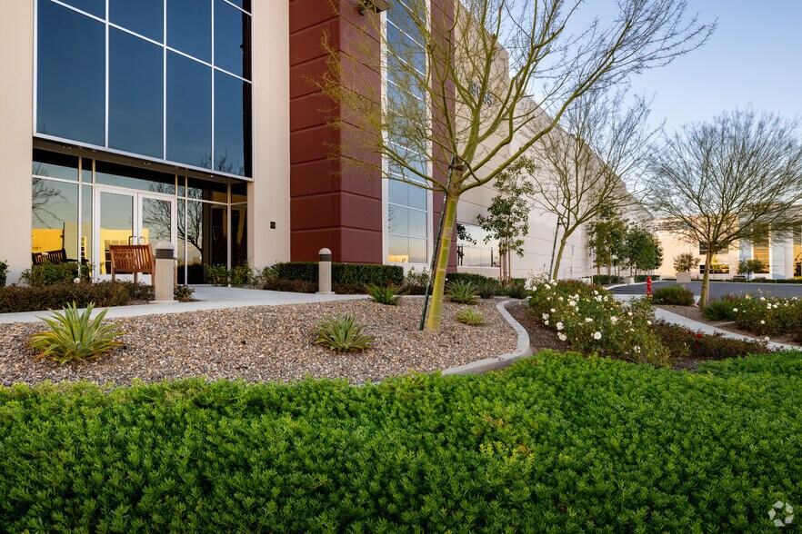 More Photos Of 19055 Messenia Ln, Perris Warehouse For Lease