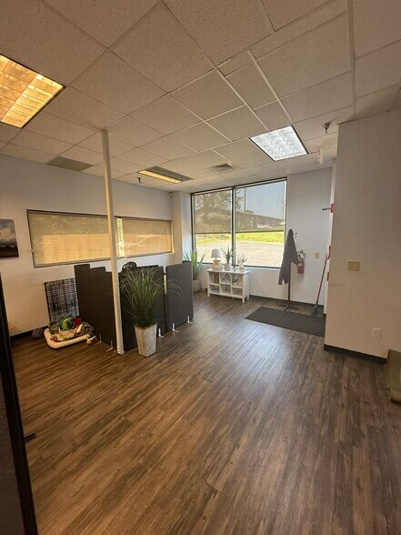 More Photos Of 144 Talbert Pointe Dr, Mooresville Light Distribution For Lease