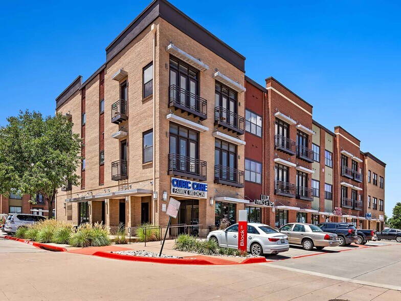 More Photos Of 2000 E Arapaho Rd, Richardson Apartments For Lease
