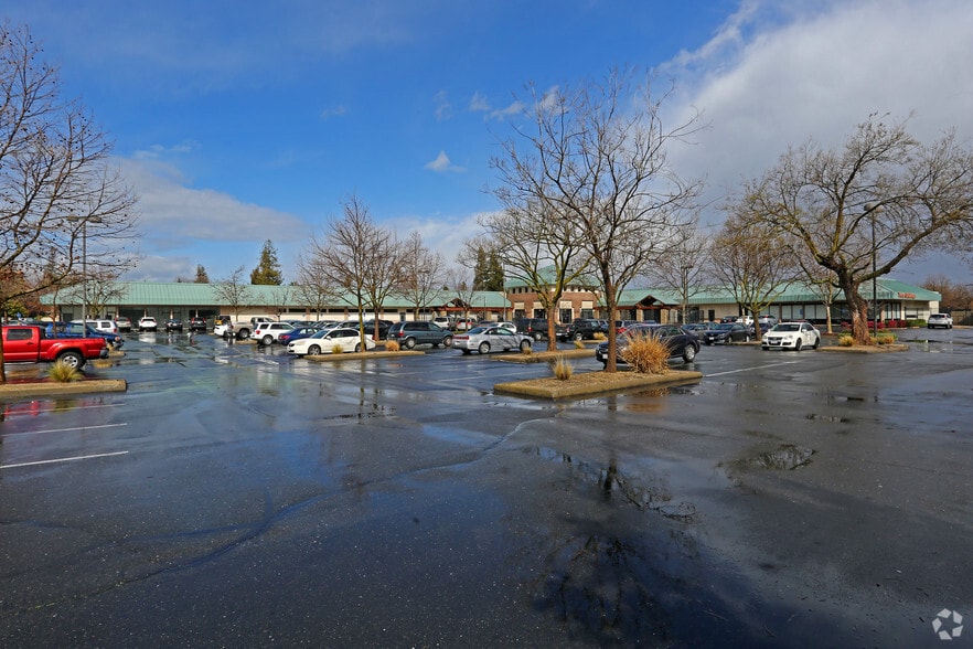 More Photos Of 10013 Folsom Blvd, Rancho Cordova Unknown For Lease