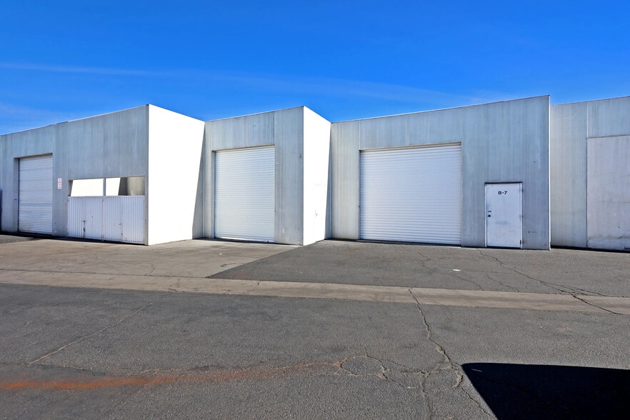 More Photos Of 42201 Beacon Hl, Palm Desert Light Manufacturing For Lease