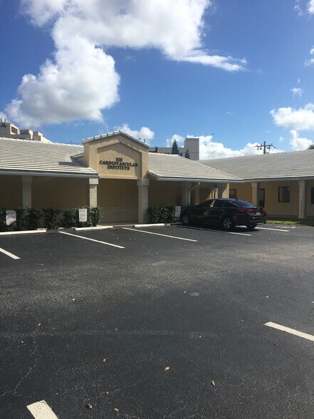 More Photos Of 111 John F Kennedy Dr, Atlantis Office For Lease