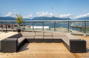 More Photos Of 869-893 Powell St, Vancouver Self Storage For Lease