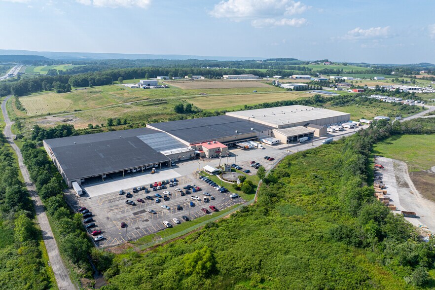 More Photos Of 322 Revco Rd, Somerset Distribution For Sale