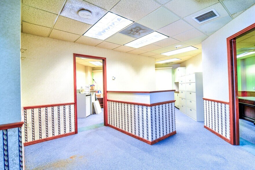 More Photos Of 1150 Cleveland St, Clearwater Office For Lease