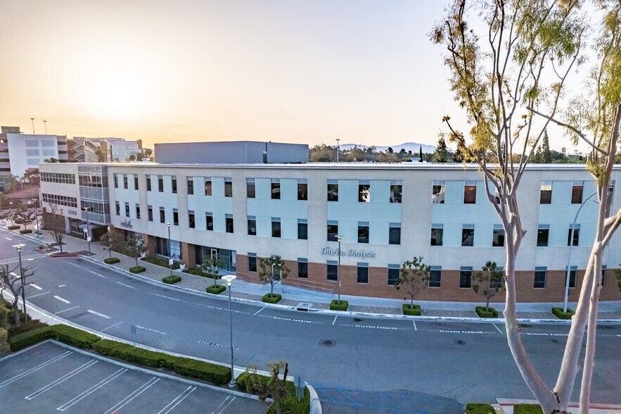 More Photos Of 1950 Sunny Crest Dr, Fullerton Medical For Lease