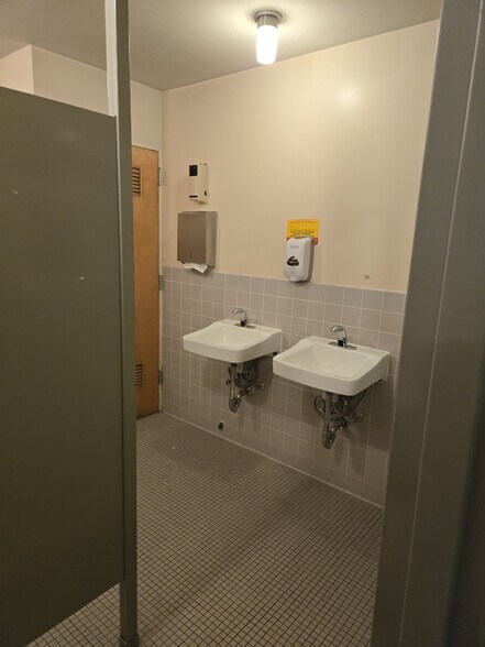 More Photos Of 714 SW 11th Ave, Portland Loft Creative Space For Lease