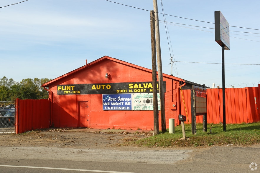 More Photos Of 5901 N Dort Hwy, Flint Auto Salvage Facility For Sale