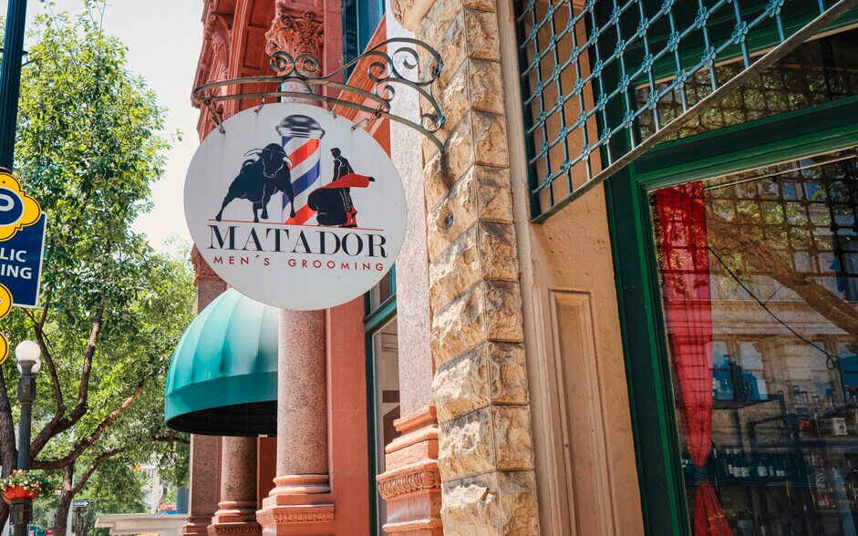More Photos Of 309 E Commerce St, San Antonio Office For Lease