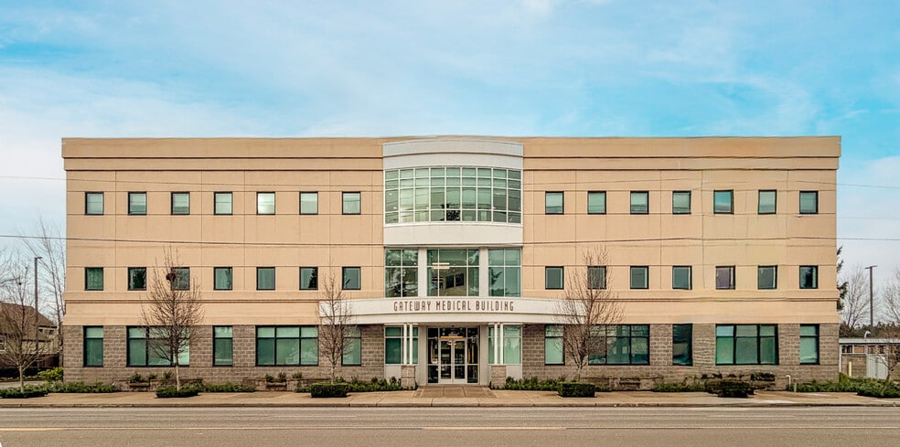 Primary Photo Of 10535 NE Glisan St, Portland Medical For Lease