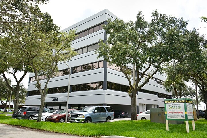 More Photos Of 7850 NW 146th St, Miami Lakes Office For Lease