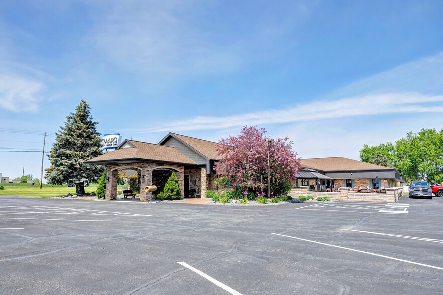 More Photos Of 3177 French Rd, De Pere Freestanding For Sale