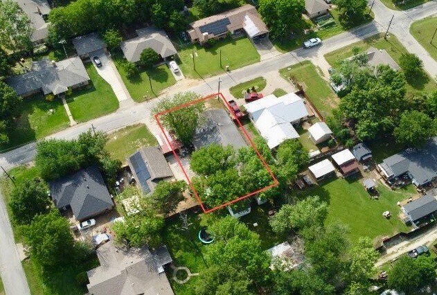 More Photos Of 417 S Prairie St, Pilot Point Land For Sale