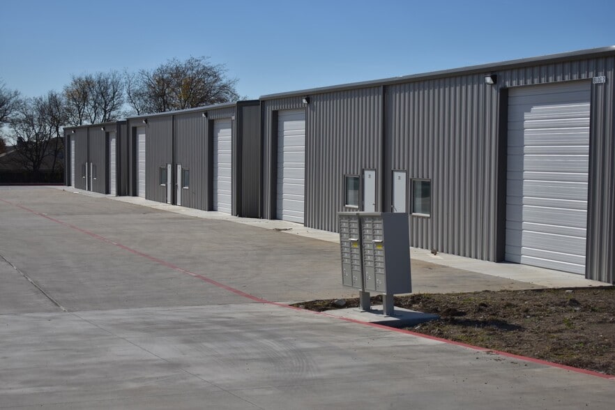 More Photos Of 17540 Matany Rd, Justin Distribution For Lease