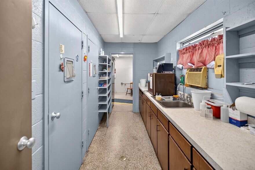 More Photos Of 1412 US-19 Hwy, Thomaston Healthcare For Sale