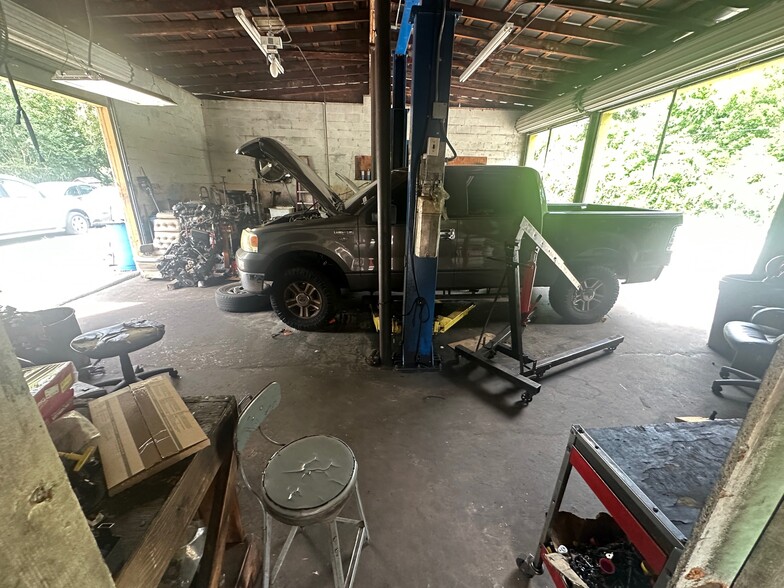 More Photos Of 800 S Adelle Ave, Deland Contractor Storage Yard For Sale