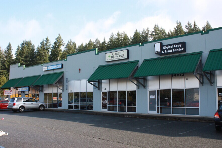 Primary Photo Of 14815 Chain Lake Rd, Monroe Showroom For Lease