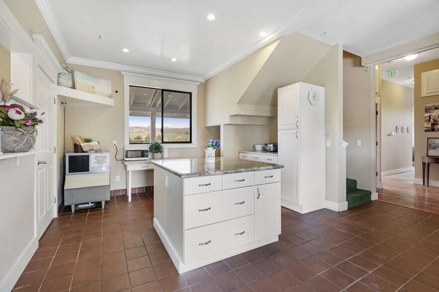 More Photos Of 1258 San Andreas Rd, La Selva Beach Hospitality For Sale