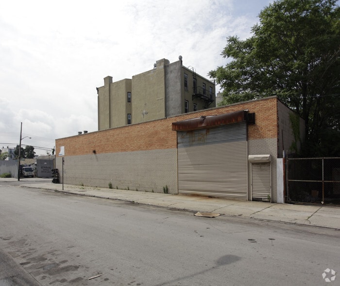 More Photos Of 142 Conover St, Brooklyn Warehouse For Lease