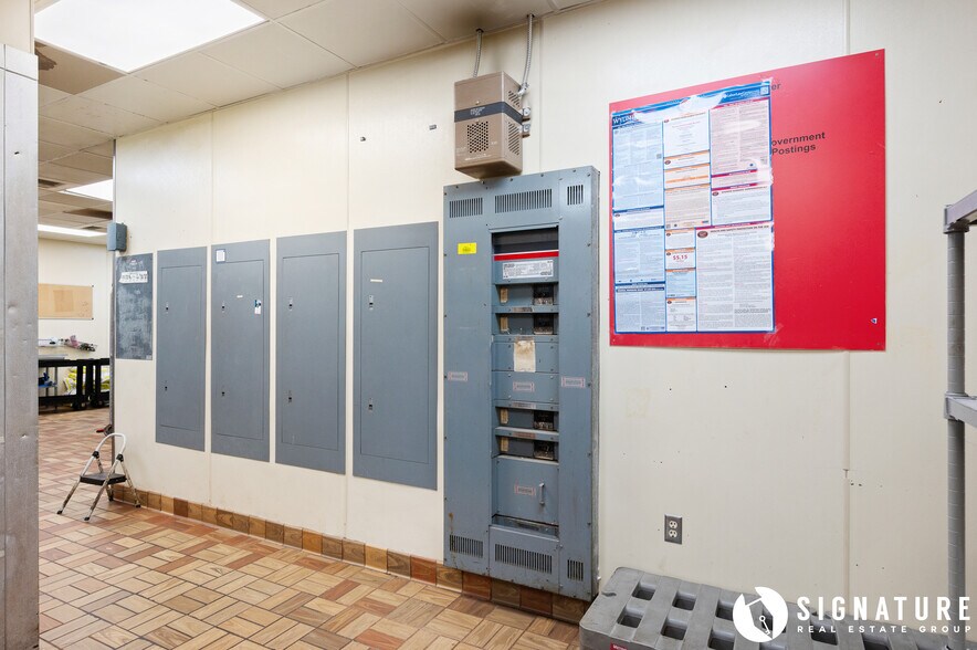 More Photos Of 207 S Miller Ave, Gillette Fast Food For Sale