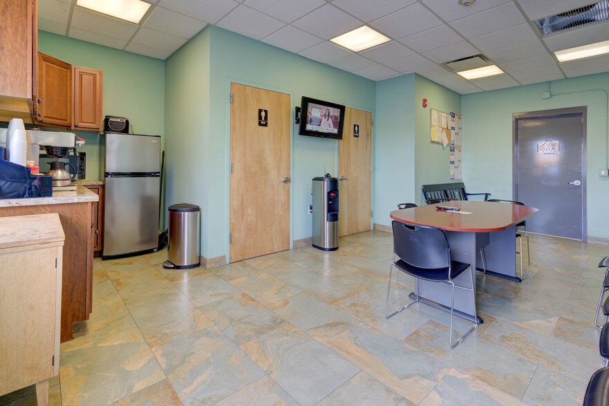 More Photos Of 26 Jay St, Norwood Industrial For Lease