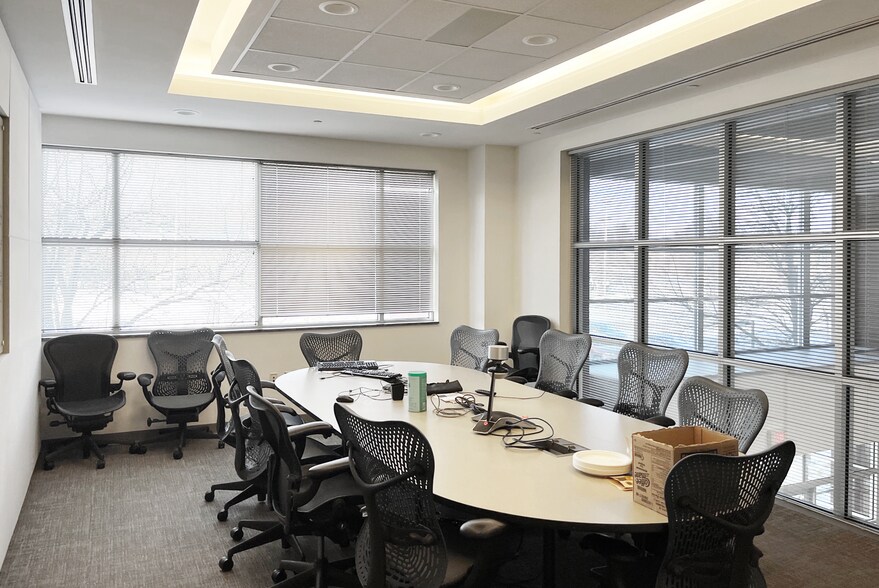 More Photos Of 300 Allegheny Dr, Warrendale Office For Lease