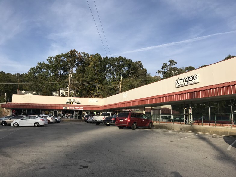More Photos Of 3913 Brainerd Rd, Chattanooga General Retail For Sale