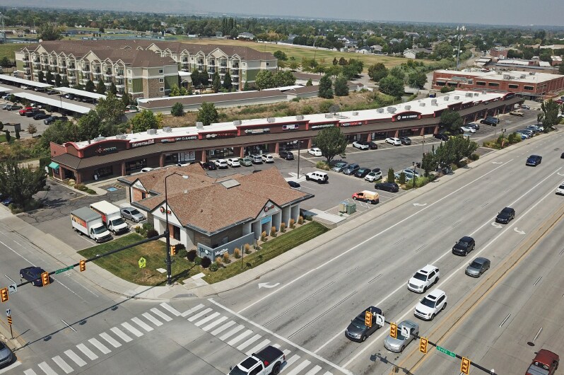 More Photos Of 10310-10384 S Redwood Rd, South Jordan Freestanding For Lease