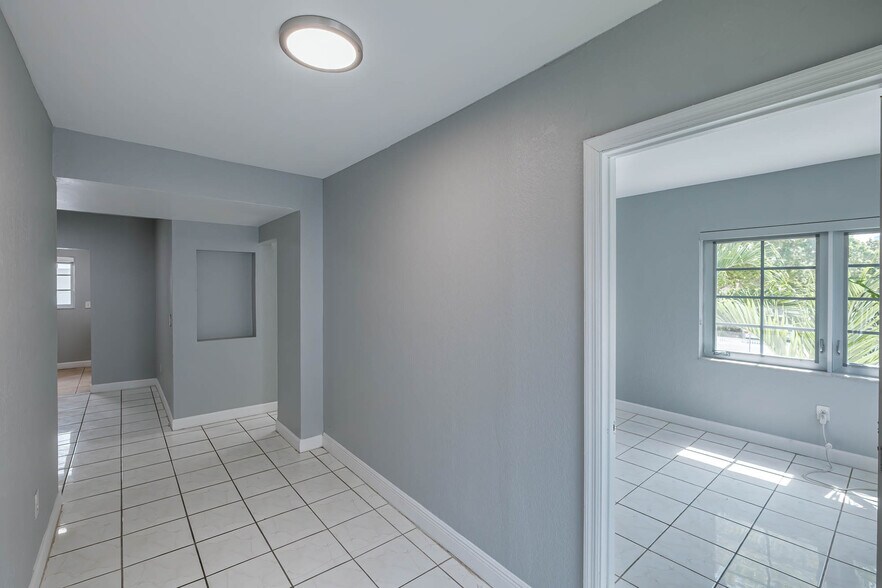 More Photos Of 951 Jefferson Ave, Miami Beach Multifamily For Sale