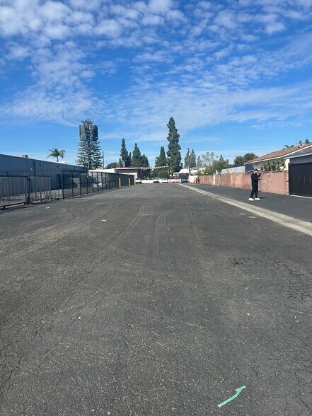 More Photos Of 12092-12096 Brookhurst St, Garden Grove Storefront For Sale