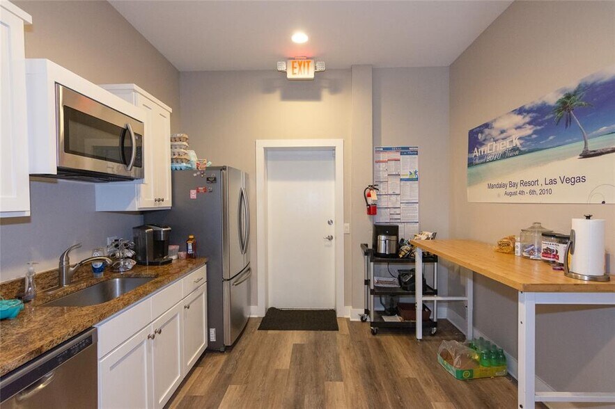 More Photos Of 275 Frog Pond Ln, Dripping Springs Office For Lease