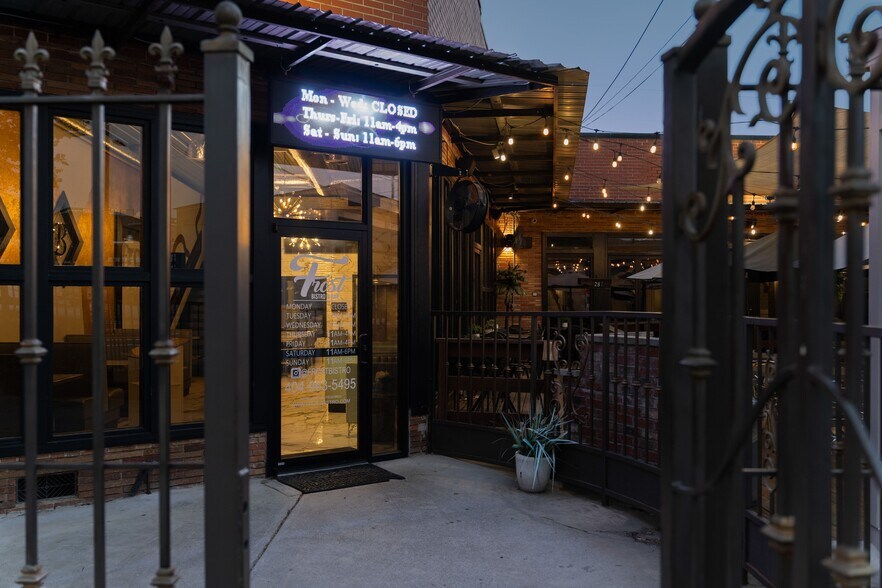 More Photos Of 281 Peters St SW, Atlanta Bar For Sale