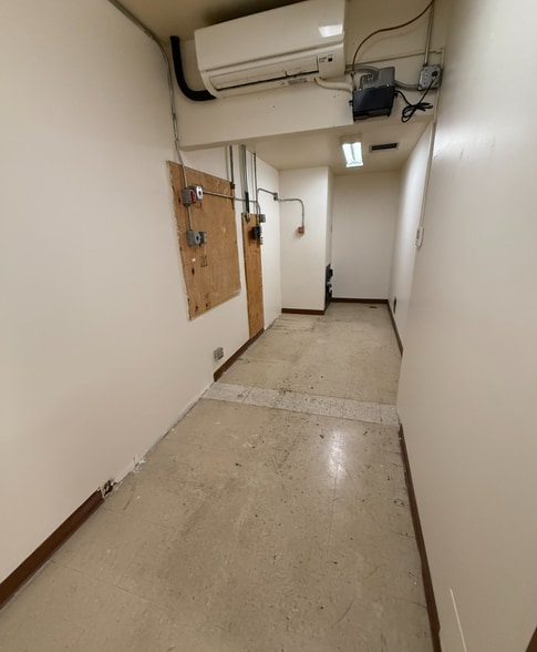 More Photos Of 2933 The Villages Pky, San Jose Bank For Lease