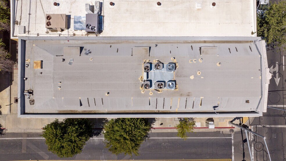 More Photos Of 119 S Locust St, Visalia Medical For Sale