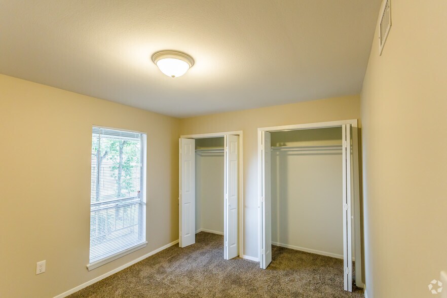 More Photos Of 1701 Skyline Dr, North Little Rock Multifamily For Sale