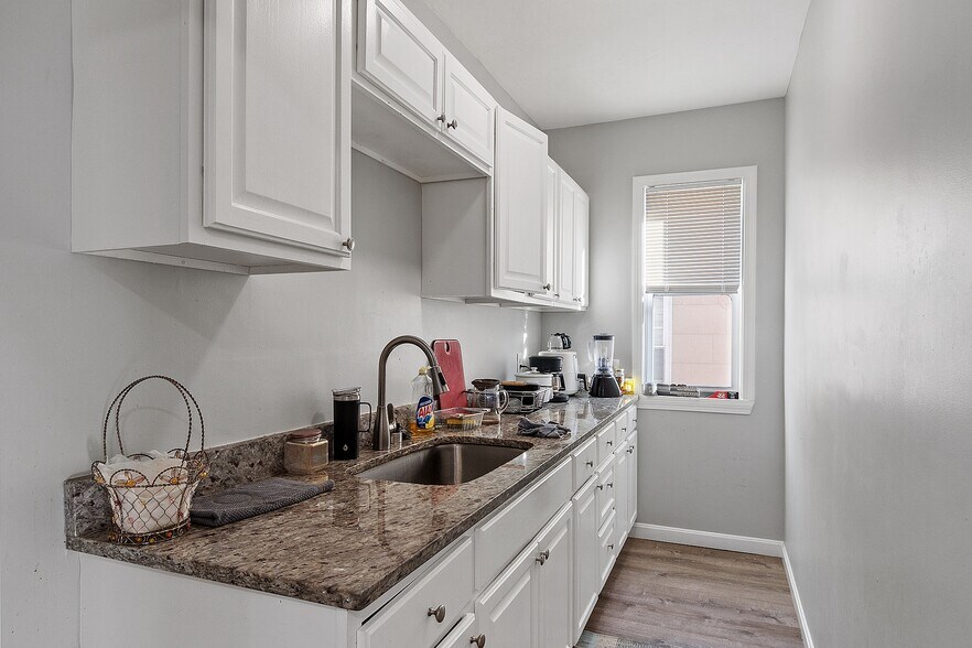 More Photos Of 36-38 Houghton St, Worcester Apartments For Sale