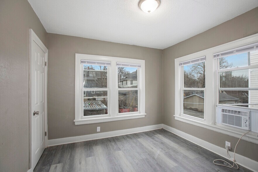 More Photos Of 3214-3220 Saint John Ave, Kansas City Apartments For Sale