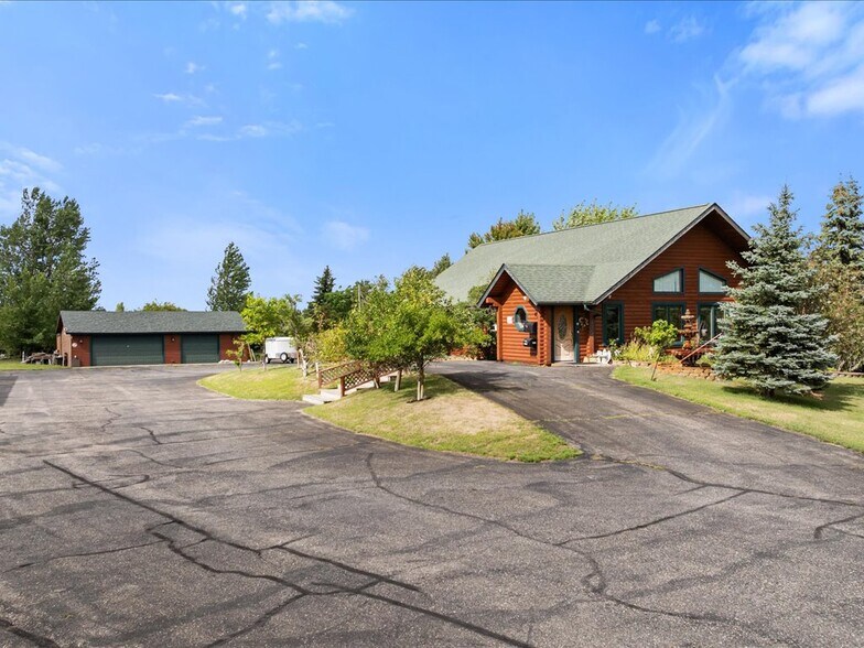 More Photos Of 1435 Anne St NW, Bemidji Office For Sale