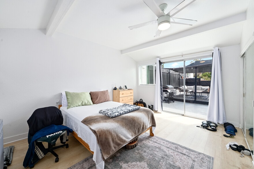 More Photos Of 5738 Meade Ave, San Diego Apartments For Sale