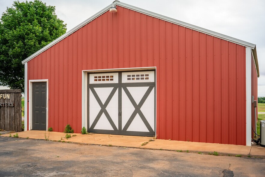 More Photos Of 1002 Old 66 Rd, Hydro Land For Sale