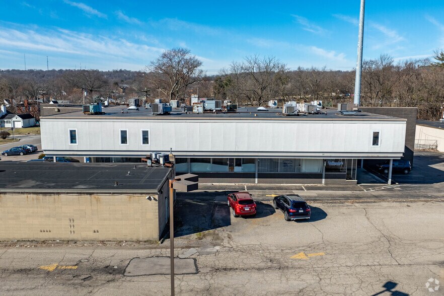 More Photos Of 24 Compton Rd, Cincinnati Medical For Sale