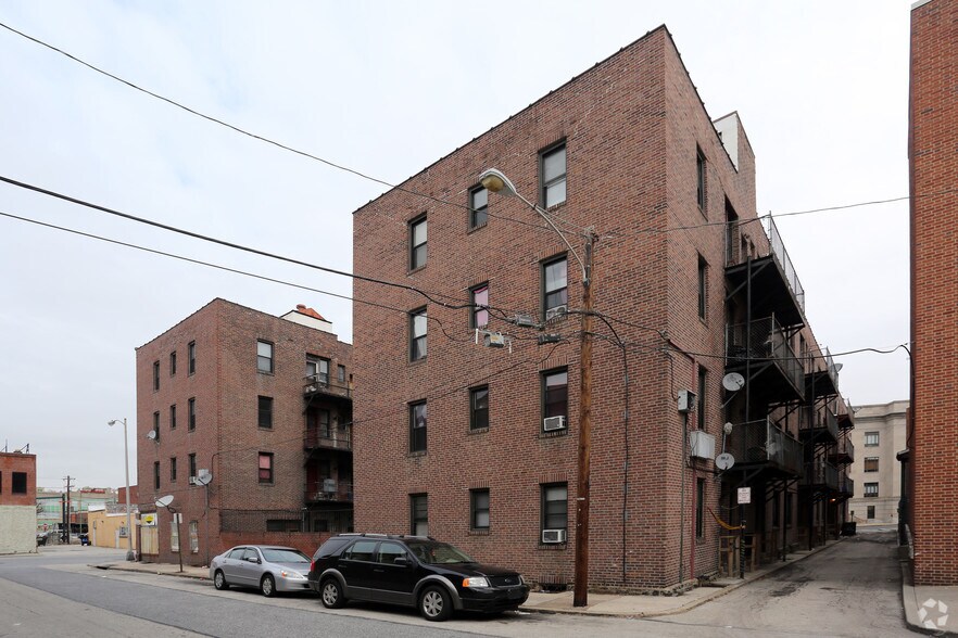 More Photos Of 130-146 Garrett Rd, Upper Darby Township Apartments For Sale