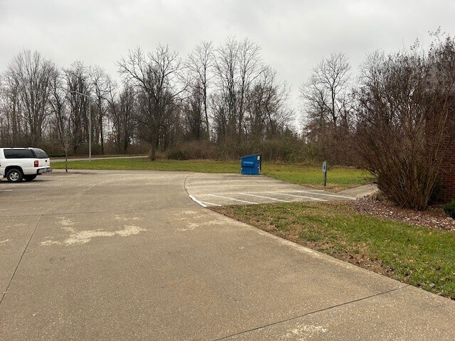 More Photos Of 601 Chamberlin Ave, Frankfort Medical For Sale