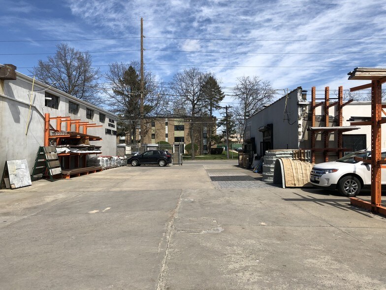 More Photos Of 309 Denton Ave, New Hyde Park Industrial For Lease