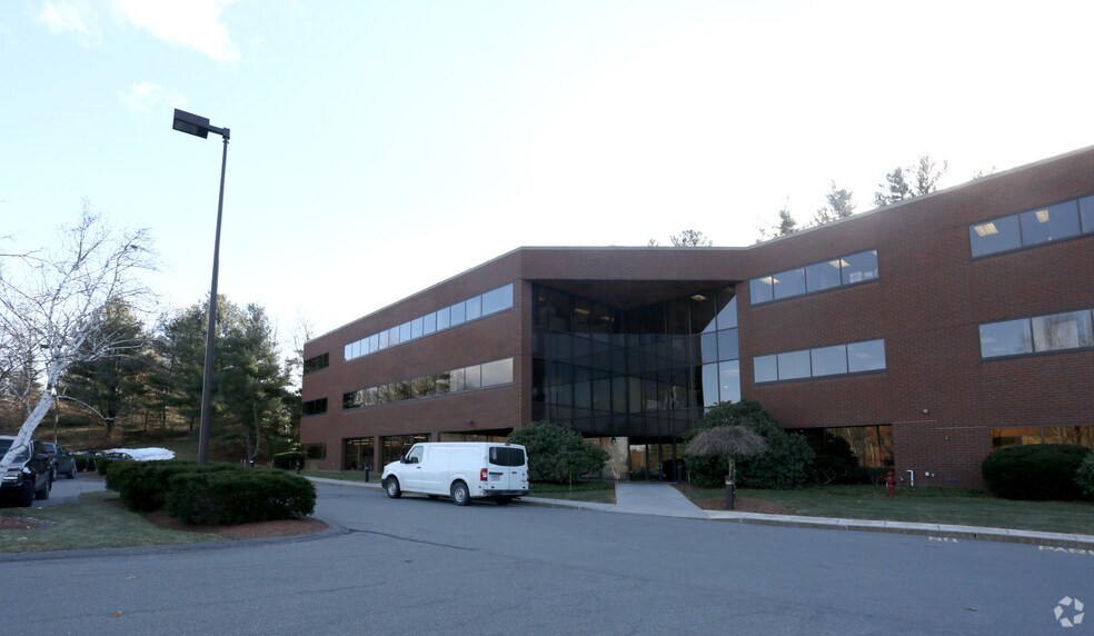 More Photos Of 1 Executive Park Dr, Bedford Unknown For Lease
